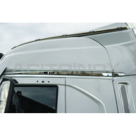 Habillage inox supérieur de fenêtre pour IVECO S-WAY ACITOINOX