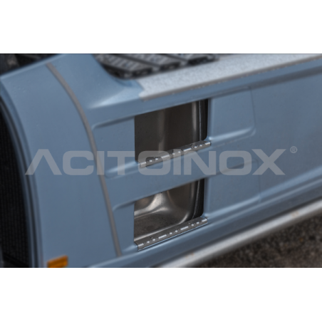 Habillage inox marche de carénage MERCEDES MP4/5 ACITOINOX