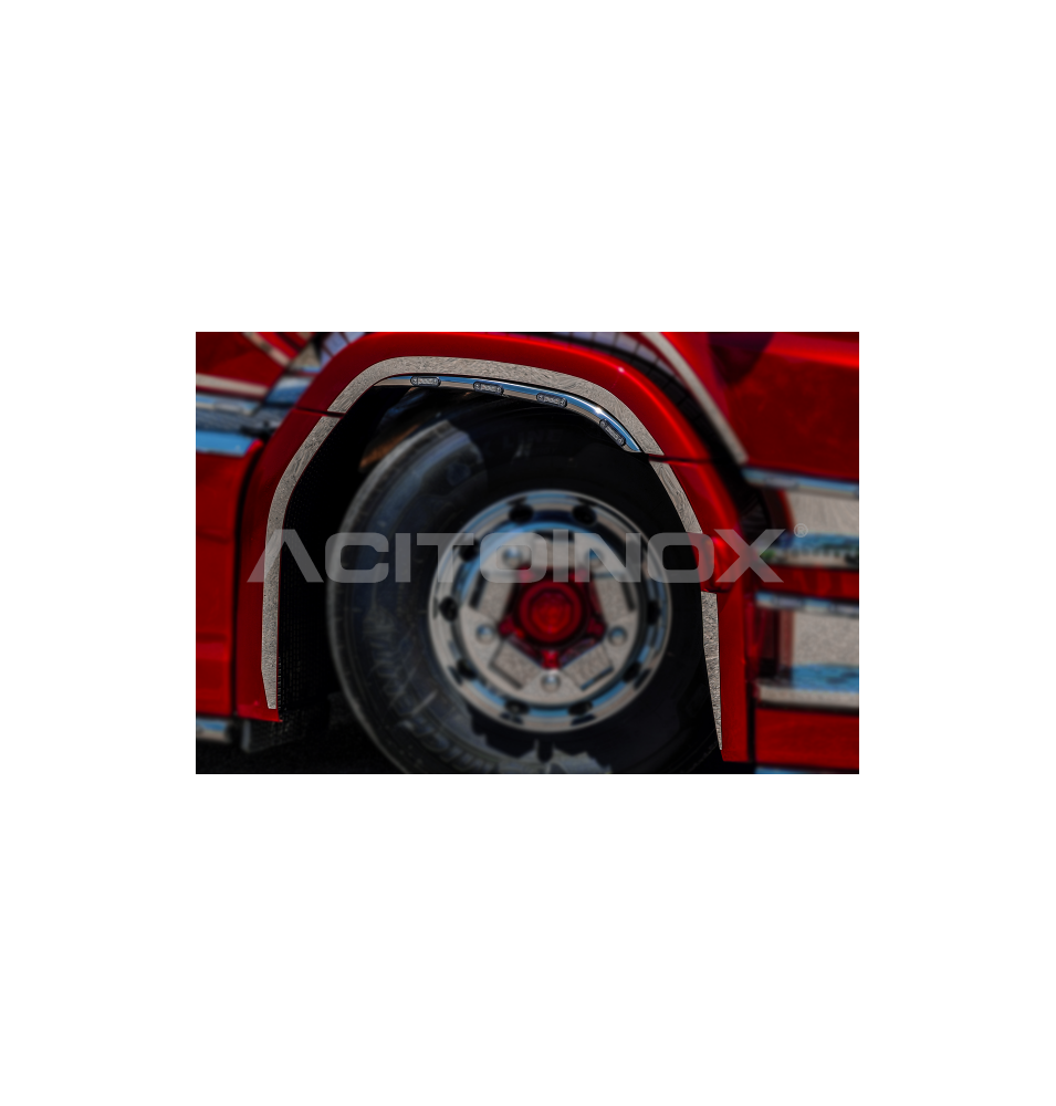 Plaque Accessoire Acier Inoxydable Pour Camion SCANIA - Inscription "SUPER" - Dimensions 48x6,5 Cm - Adhésif Double Face Inclus