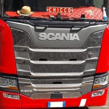 Habillage inox avant "nid d'abeille" pour SCANIA NG