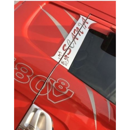 Montant de porte avec écriture pour SCANIA R