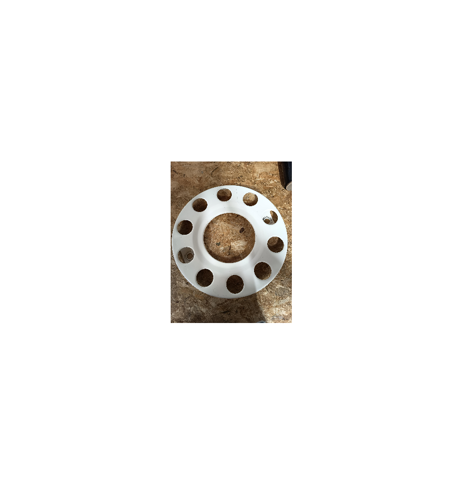Galettes creuses acier peint 22.5 abîmées pour camions