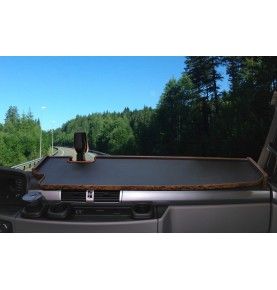 Tablette XXL avec emplacement téléphone portable pour MAN TGX (cabine large)