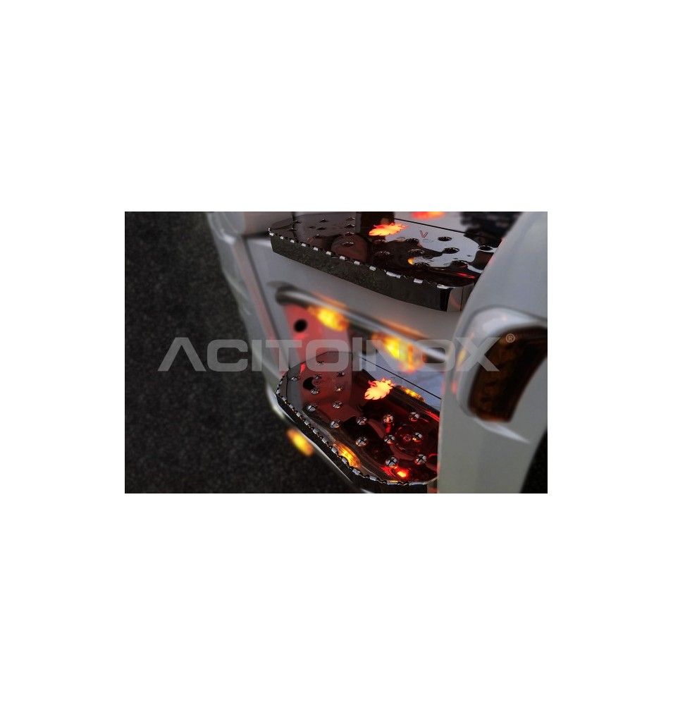 Habillage inox marchepied avec griffon éclairé pour SCANIA Next Generation S ACITOINOX