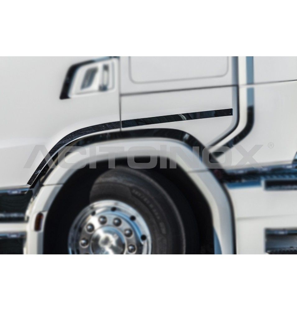 Habillage inox latéral portière pour SCANIA NGR/S ACITOINOX