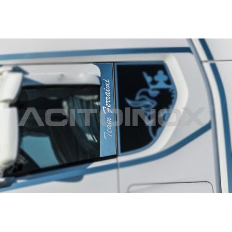 Habillage inox fenêtre pour SCANIA NGR/S ACITOINOX