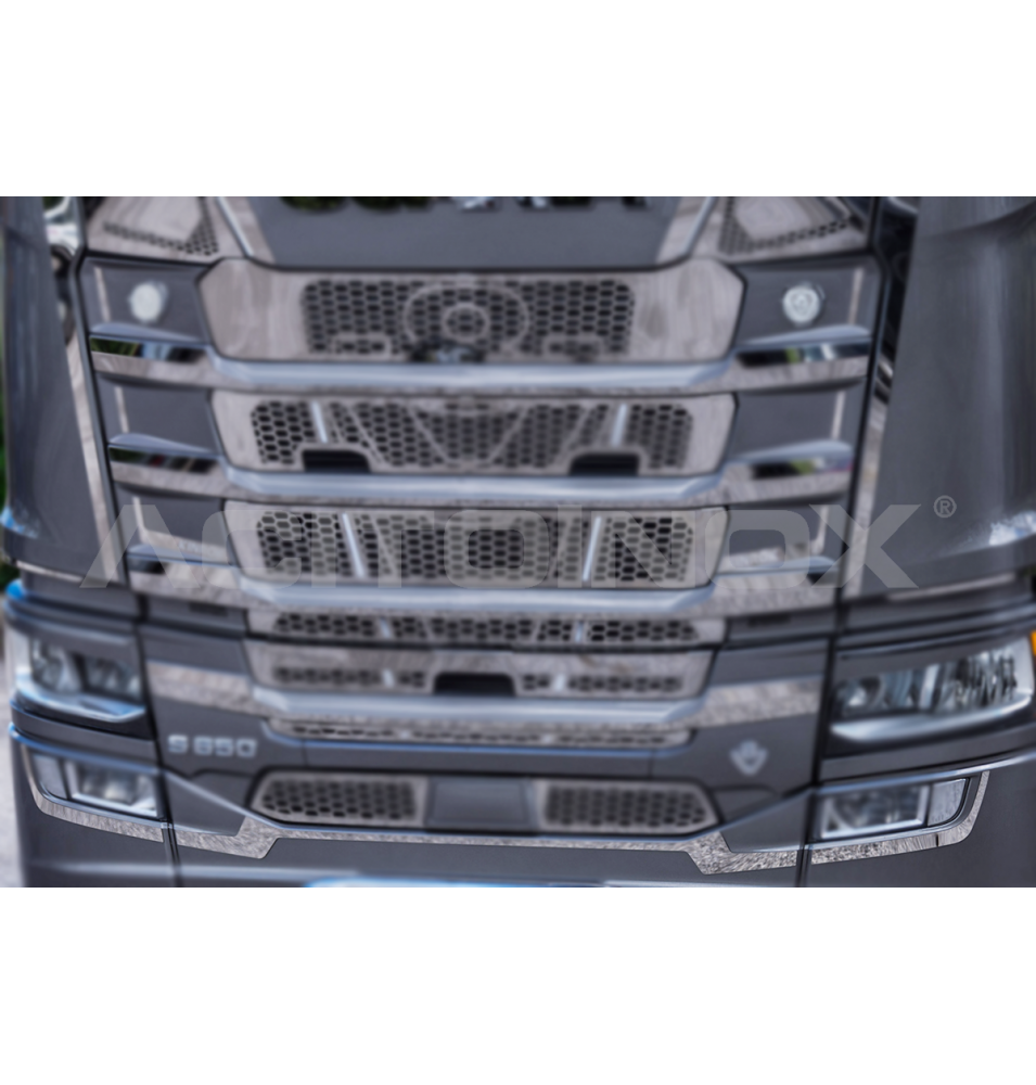 Habillage inox feux anti brouillard pour SCANIA NGR/S ACITOINOX