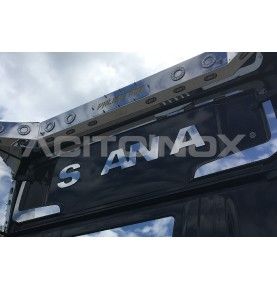 Habillage inox logo Scania arrière cabine S ACITOINOX pour SCANIA NEW S