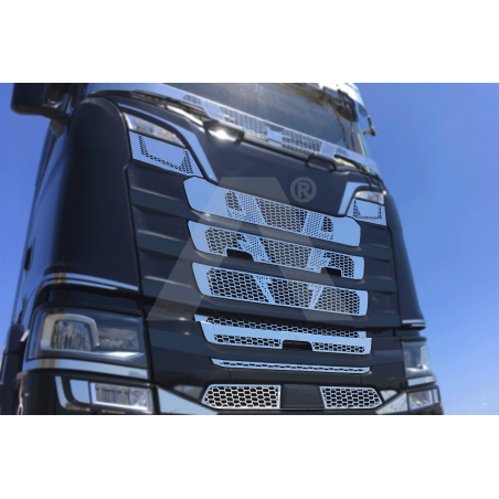 Habillage inox calandre "Thunder" ACITOINOX pour SCANIA NG S