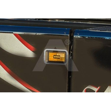 Encadrement inox feux de carénage ACITOINOX SCANIA NEW S
