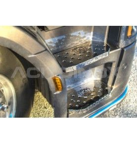 Habillage inox marche pied personnalisable ACITOINOX pour SCANIA NG S