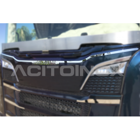 Habillage inox sous pare brise ACITOINOX pour SCANIA NEW R